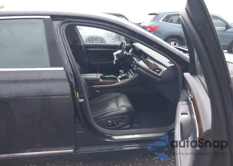 2018 Genesis G90 3.3T Premium z USA, uszkodzony, nr VIN KMHG34JA4JU043346